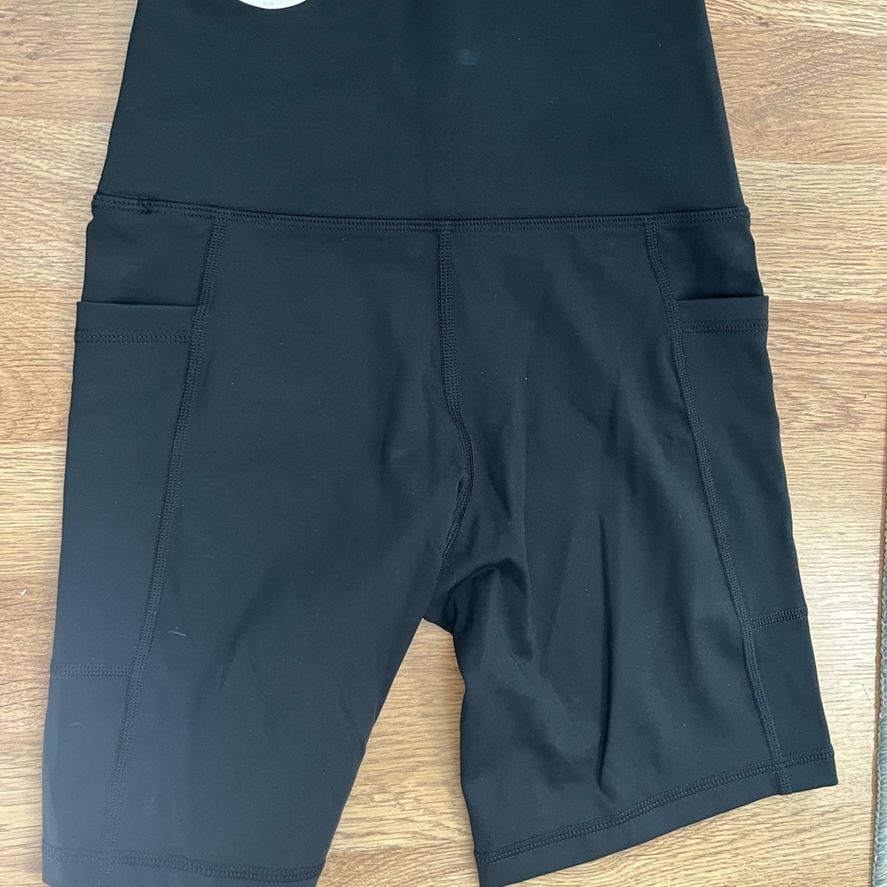 Sleek Black Women's Bike Shorts